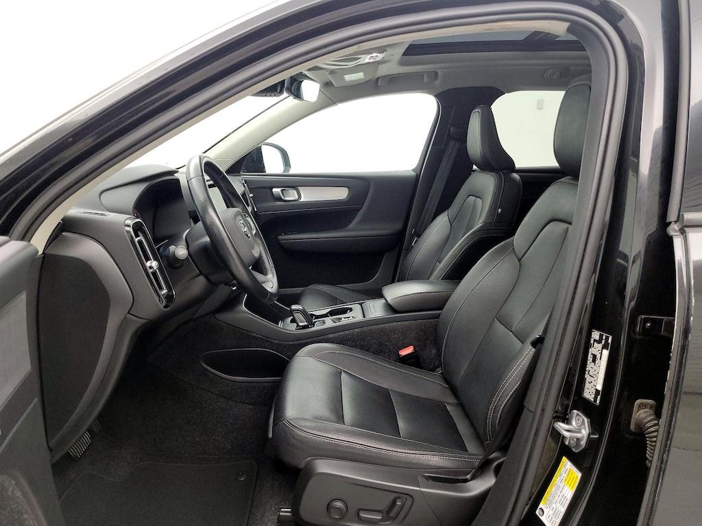 used 2021 Volvo XC40 car, priced at $25,998