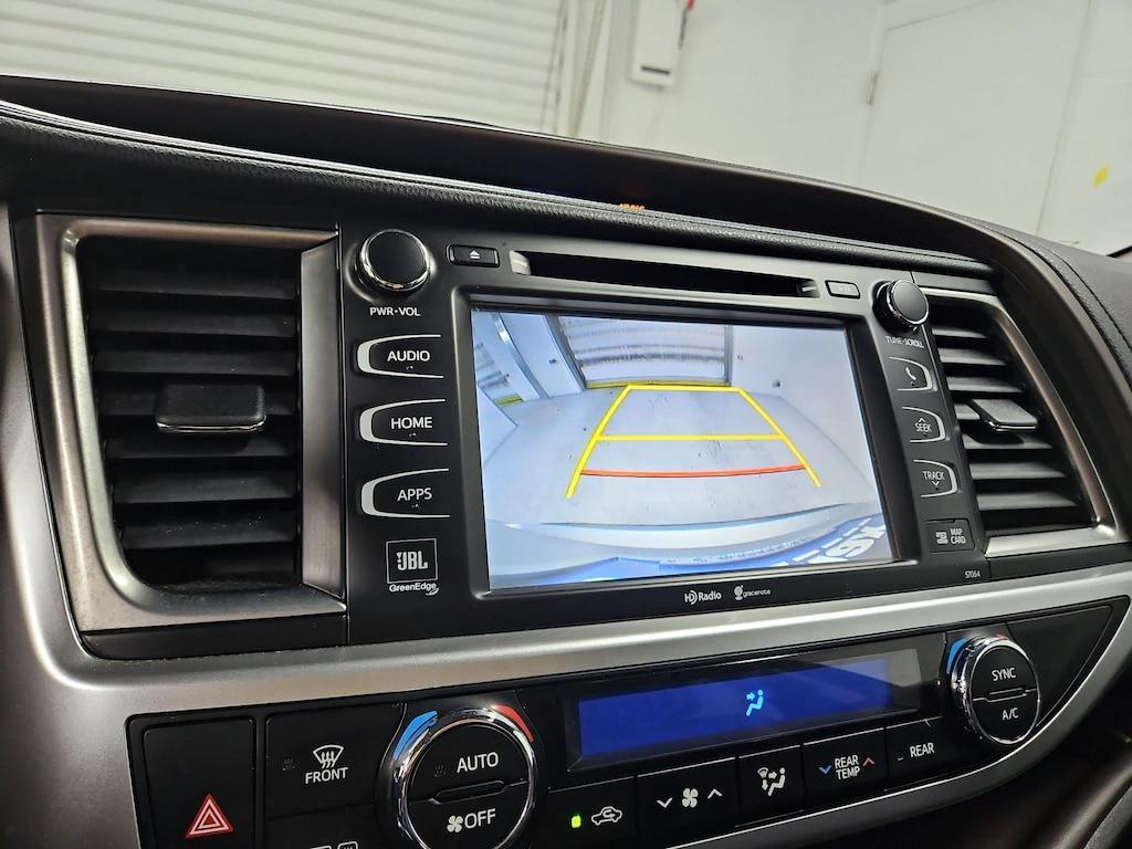 used 2015 Toyota Highlander Hybrid car, priced at $25,998