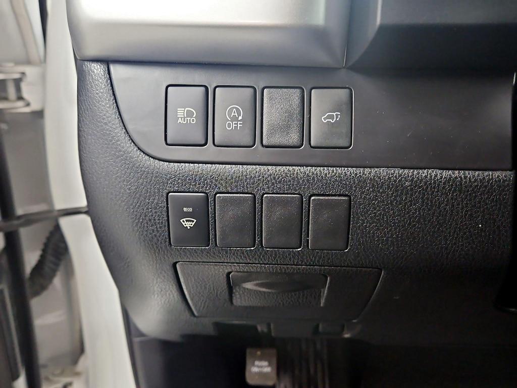 used 2018 Toyota Highlander car, priced at $28,998