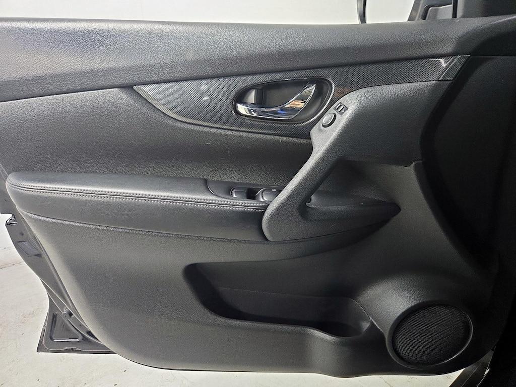 used 2015 Nissan Rogue car, priced at $17,998