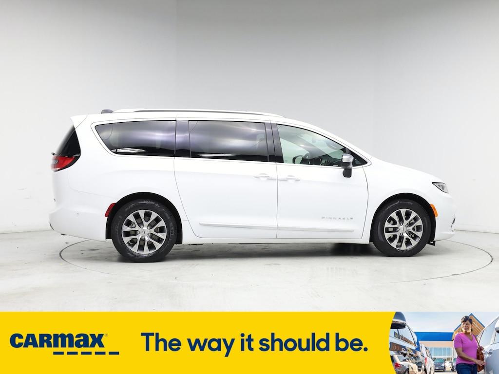 used 2023 Chrysler Pacifica Hybrid car, priced at $43,998
