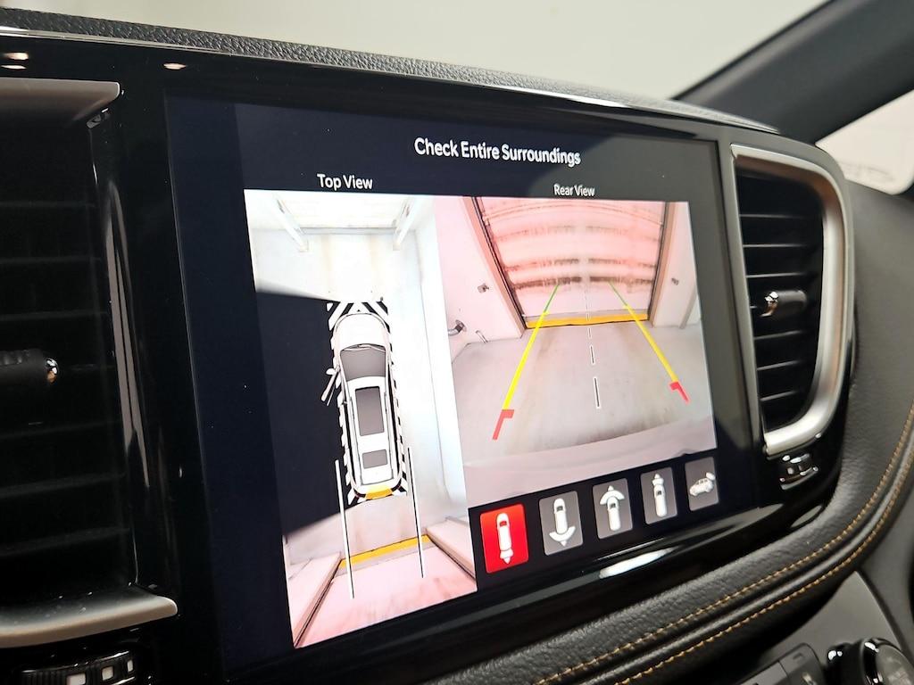 used 2023 Chrysler Pacifica Hybrid car, priced at $43,998