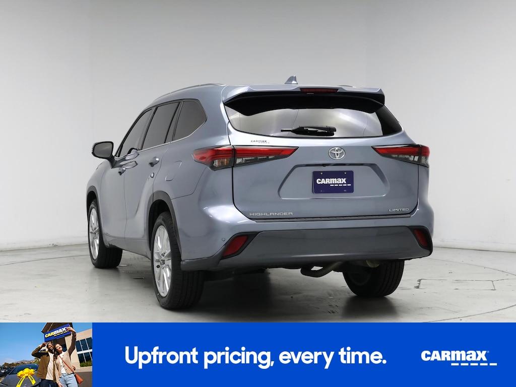used 2021 Toyota Highlander car, priced at $34,998