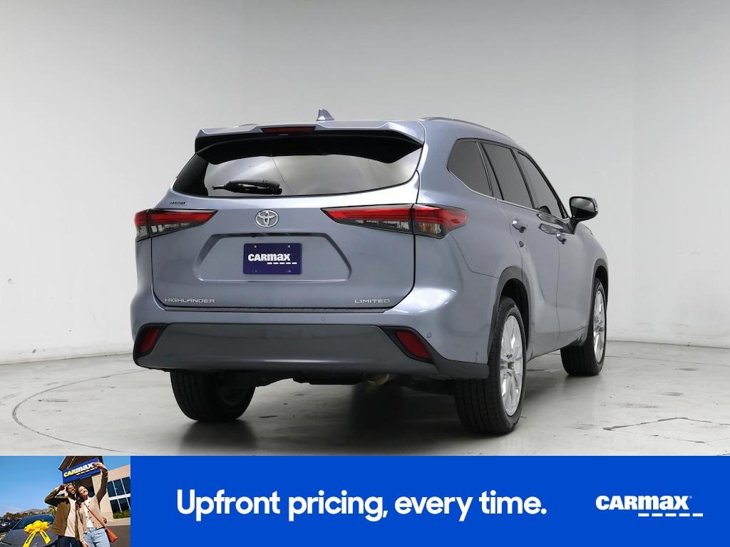 used 2021 Toyota Highlander car, priced at $34,998