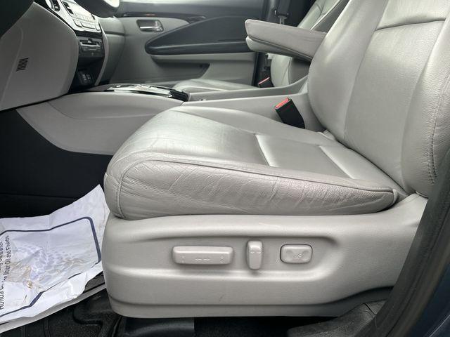 used 2021 Honda Pilot car, priced at $23,623