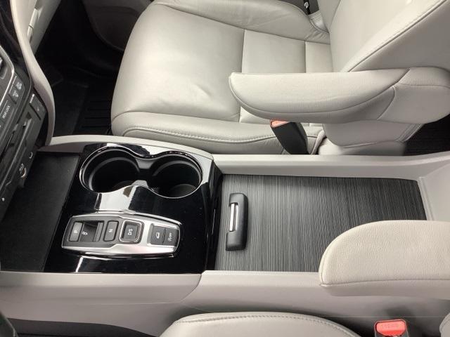 used 2021 Honda Pilot car, priced at $27,000