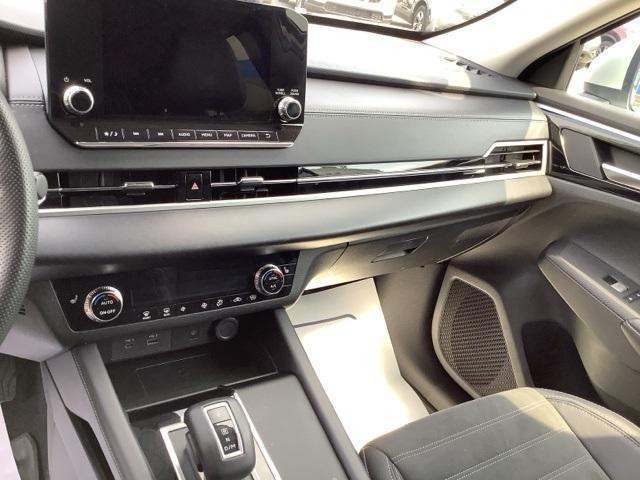 used 2024 Mitsubishi Outlander car, priced at $28,000