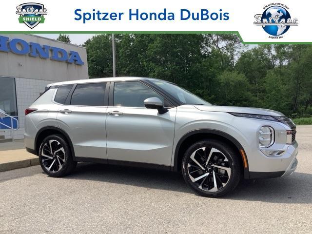 used 2024 Mitsubishi Outlander car, priced at $28,000