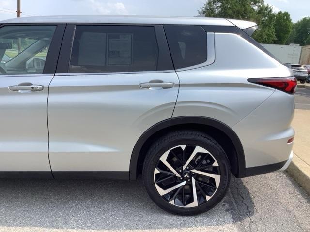 used 2024 Mitsubishi Outlander car, priced at $28,000
