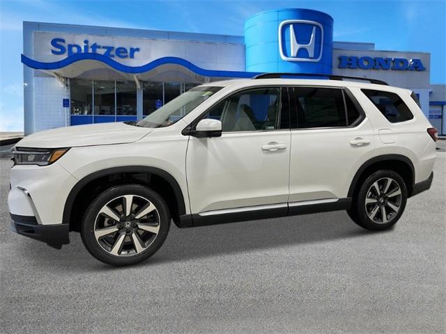 new 2025 Honda Pilot car, priced at $55,715