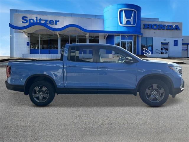 new 2025 Honda Ridgeline car, priced at $47,585