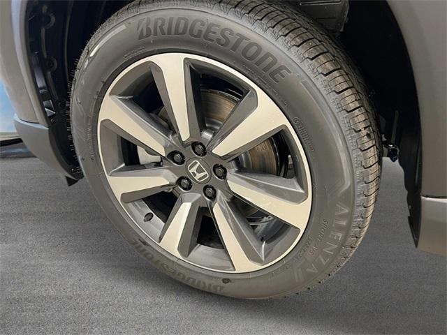 new 2025 Honda Pilot car, priced at $51,050