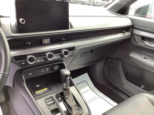 used 2025 Honda CR-V Hybrid car, priced at $38,500