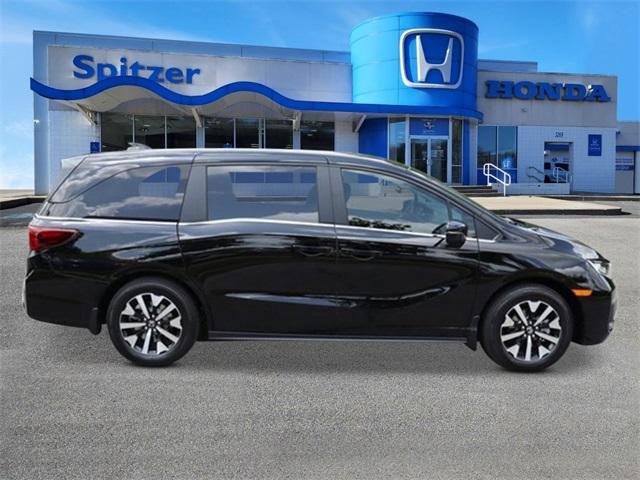 new 2026 Honda Odyssey car, priced at $43,655