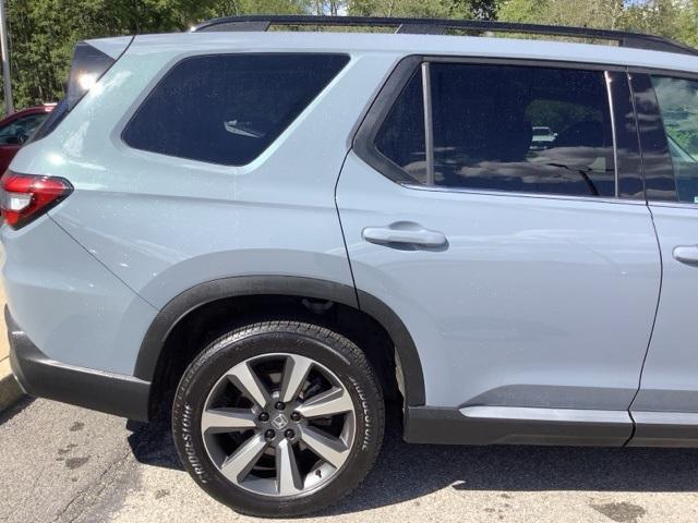 used 2025 Honda Pilot car, priced at $50,000