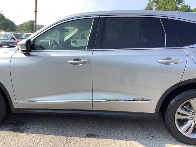 used 2022 Acura MDX car, priced at $36,300
