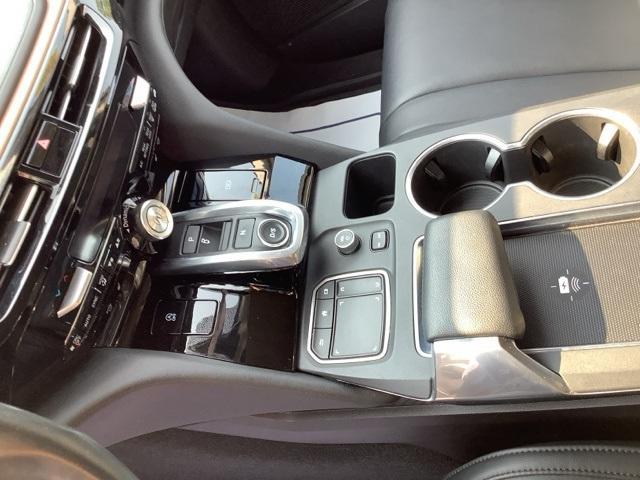 used 2022 Acura MDX car, priced at $36,300