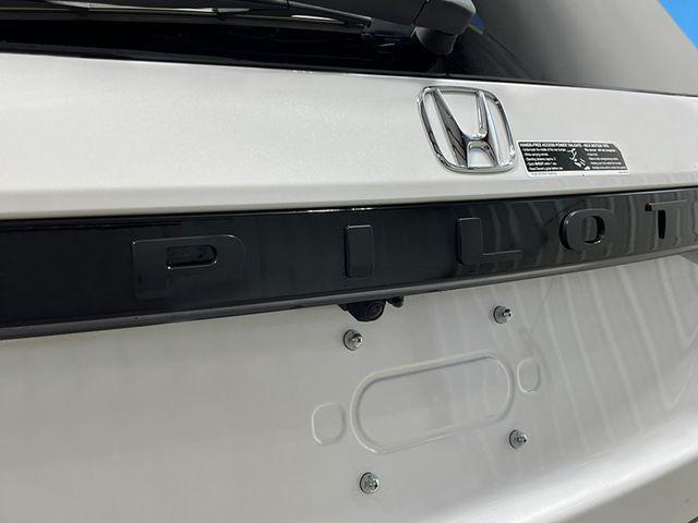 new 2025 Honda Pilot car, priced at $48,550