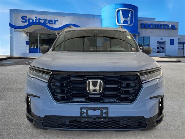 new 2025 Honda Pilot car, priced at $44,150