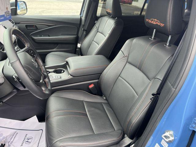 used 2025 Honda Passport car, priced at $39,899