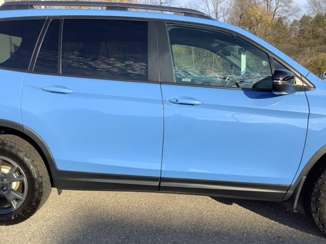 used 2025 Honda Passport car, priced at $42,000