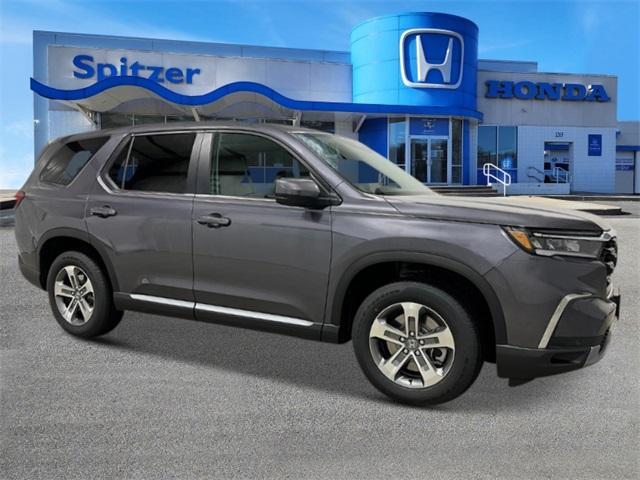 new 2025 Honda Pilot car, priced at $47,095