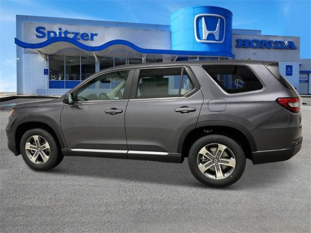 new 2025 Honda Pilot car, priced at $47,095