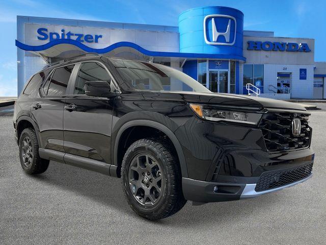new 2025 Honda Pilot car, priced at $48,395