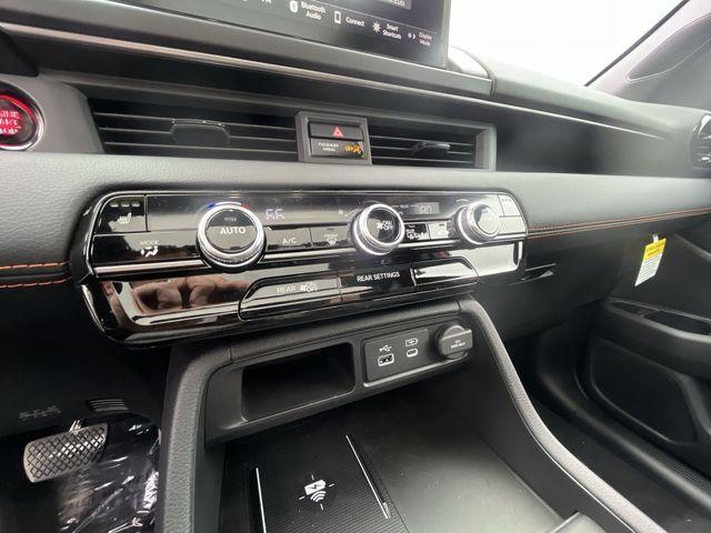 new 2025 Honda Pilot car, priced at $48,805