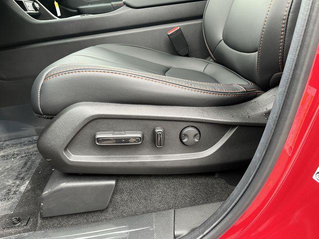 new 2025 Honda Pilot car, priced at $48,805