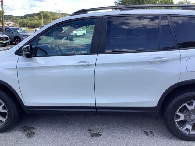 used 2022 Honda Passport car, priced at $31,500