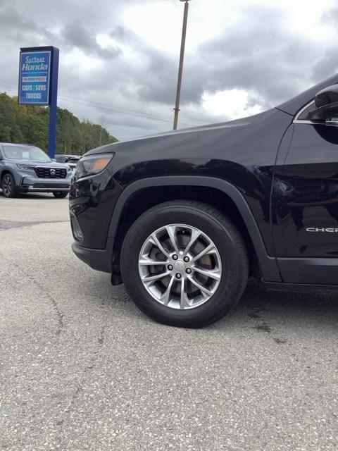 used 2019 Jeep Cherokee car, priced at $15,499