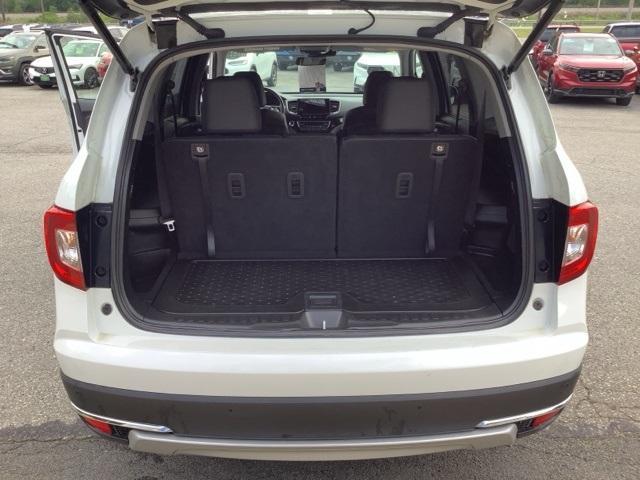 used 2021 Honda Pilot car, priced at $32,000