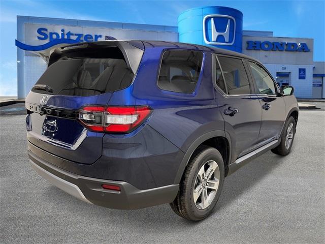new 2025 Honda Pilot car, priced at $45,095