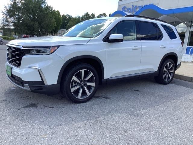 used 2025 Honda Pilot car, priced at $45,000
