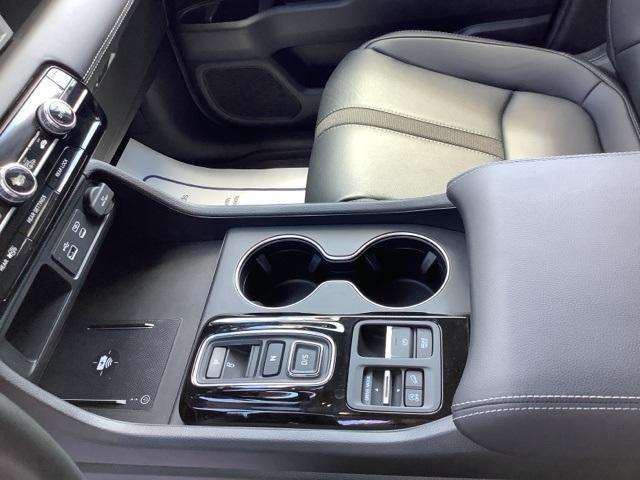 used 2025 Honda Pilot car, priced at $45,000