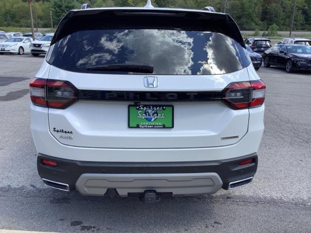 used 2025 Honda Pilot car, priced at $45,000