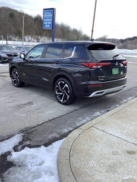 used 2023 Mitsubishi Outlander car, priced at $23,034