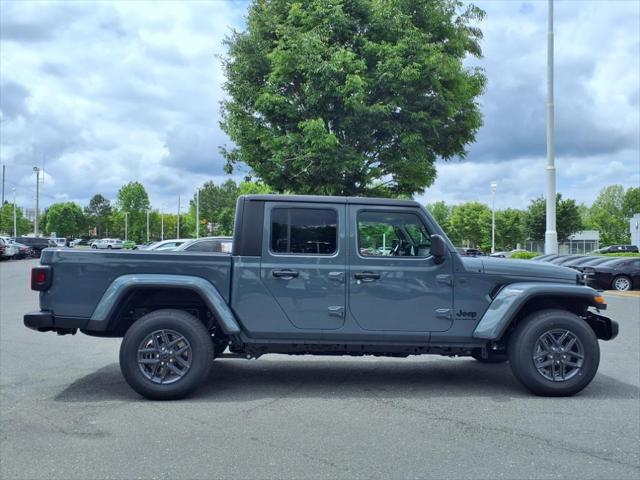 new 2025 Jeep Gladiator car, priced at $48,093