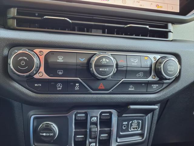 new 2025 Jeep Gladiator car, priced at $45,540