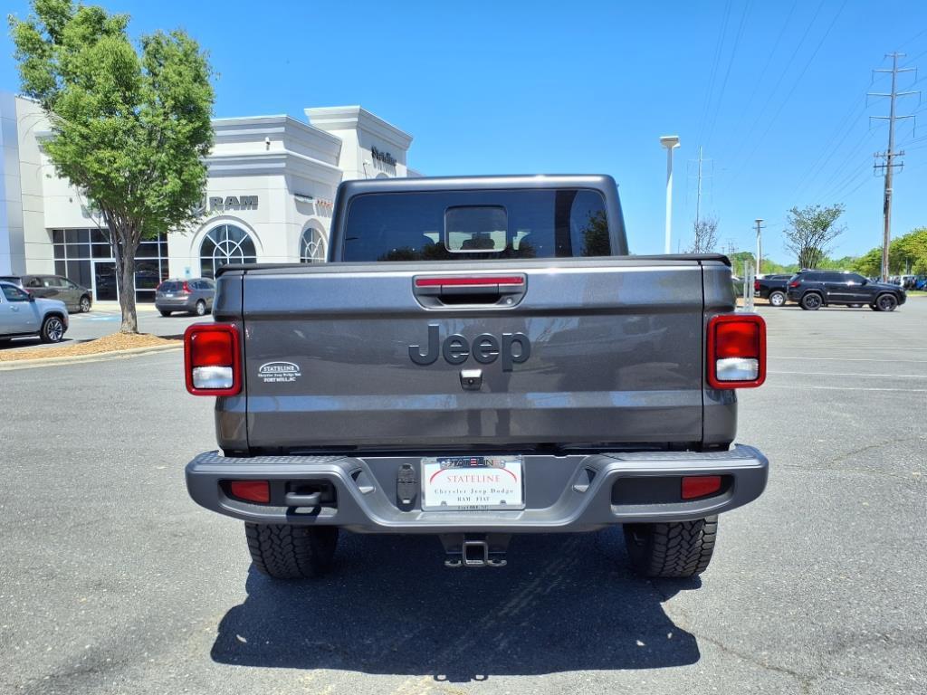 new 2025 Jeep Gladiator car, priced at $45,540