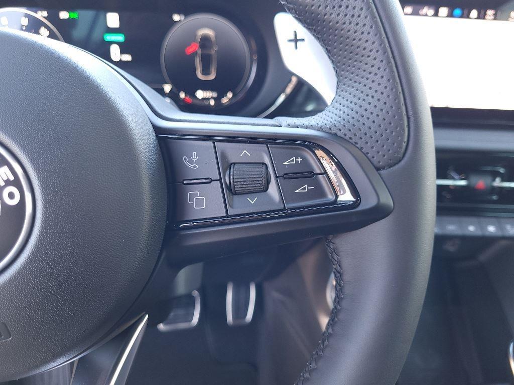 new 2024 Alfa Romeo Tonale car, priced at $39,635