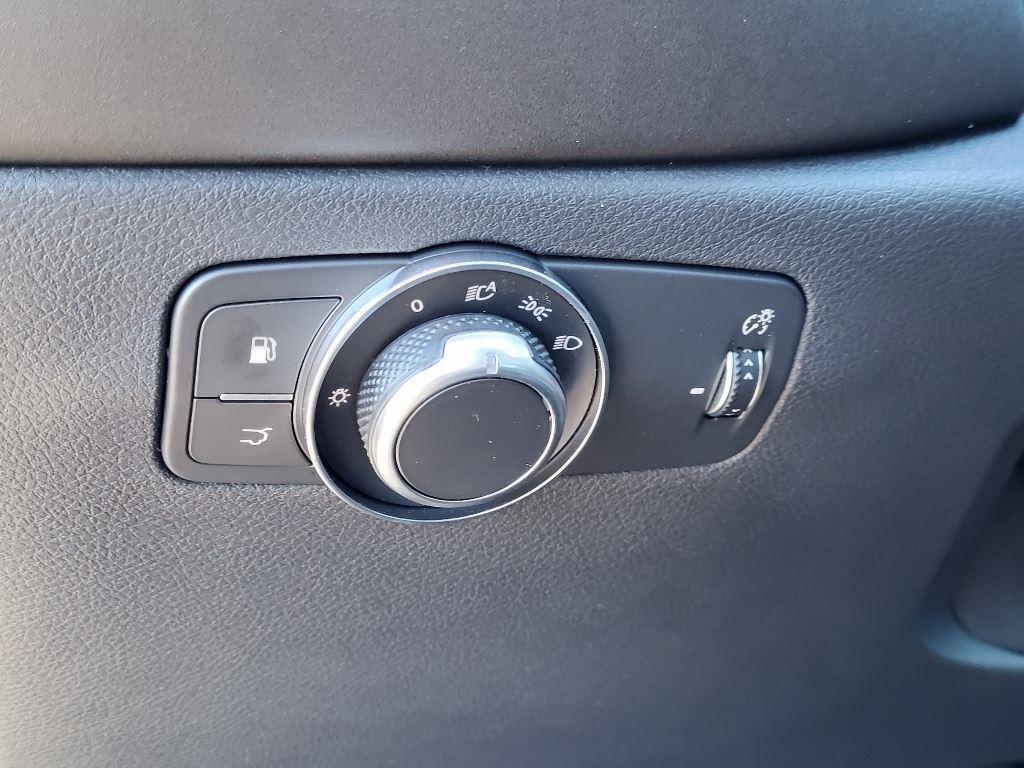 new 2024 Alfa Romeo Tonale car, priced at $39,635