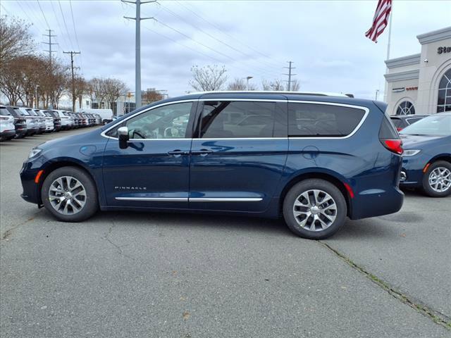 new 2025 Chrysler Pacifica car, priced at $61,975