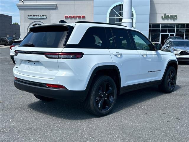 new 2024 Jeep Grand Cherokee car, priced at $43,722