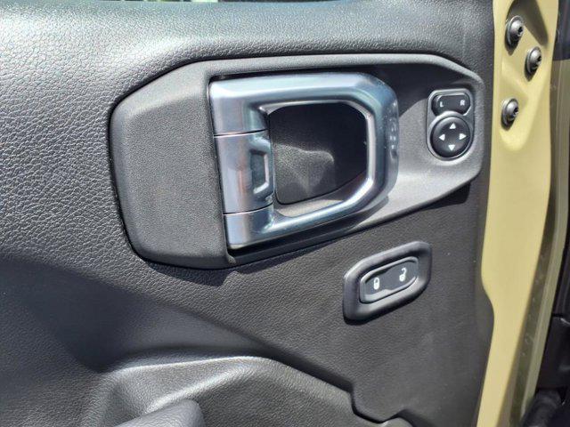 new 2025 Jeep Wrangler car, priced at $51,806