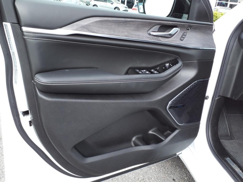 new 2024 Jeep Grand Cherokee 4xe car, priced at $70,310
