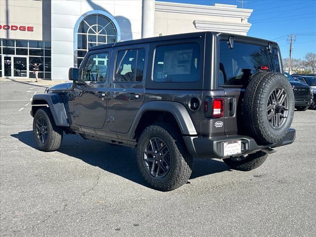 new 2025 Jeep Wrangler car, priced at $45,112