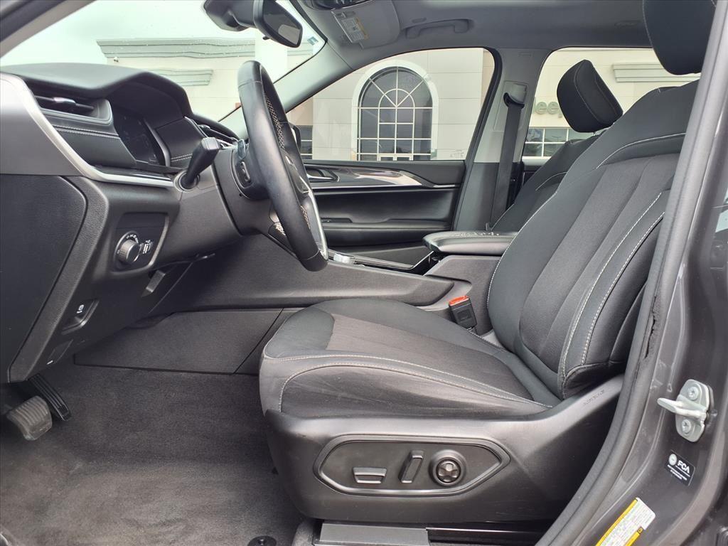 used 2022 Jeep Grand Cherokee L car, priced at $25,887