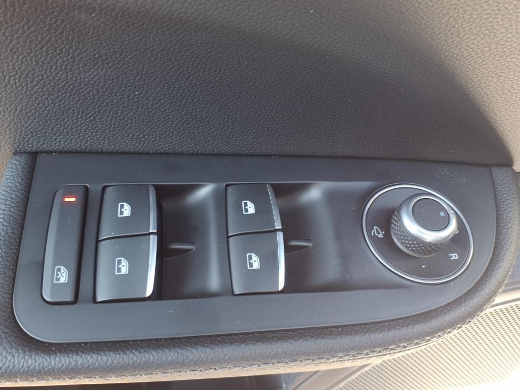 new 2025 Alfa Romeo Giulia car, priced at $43,990